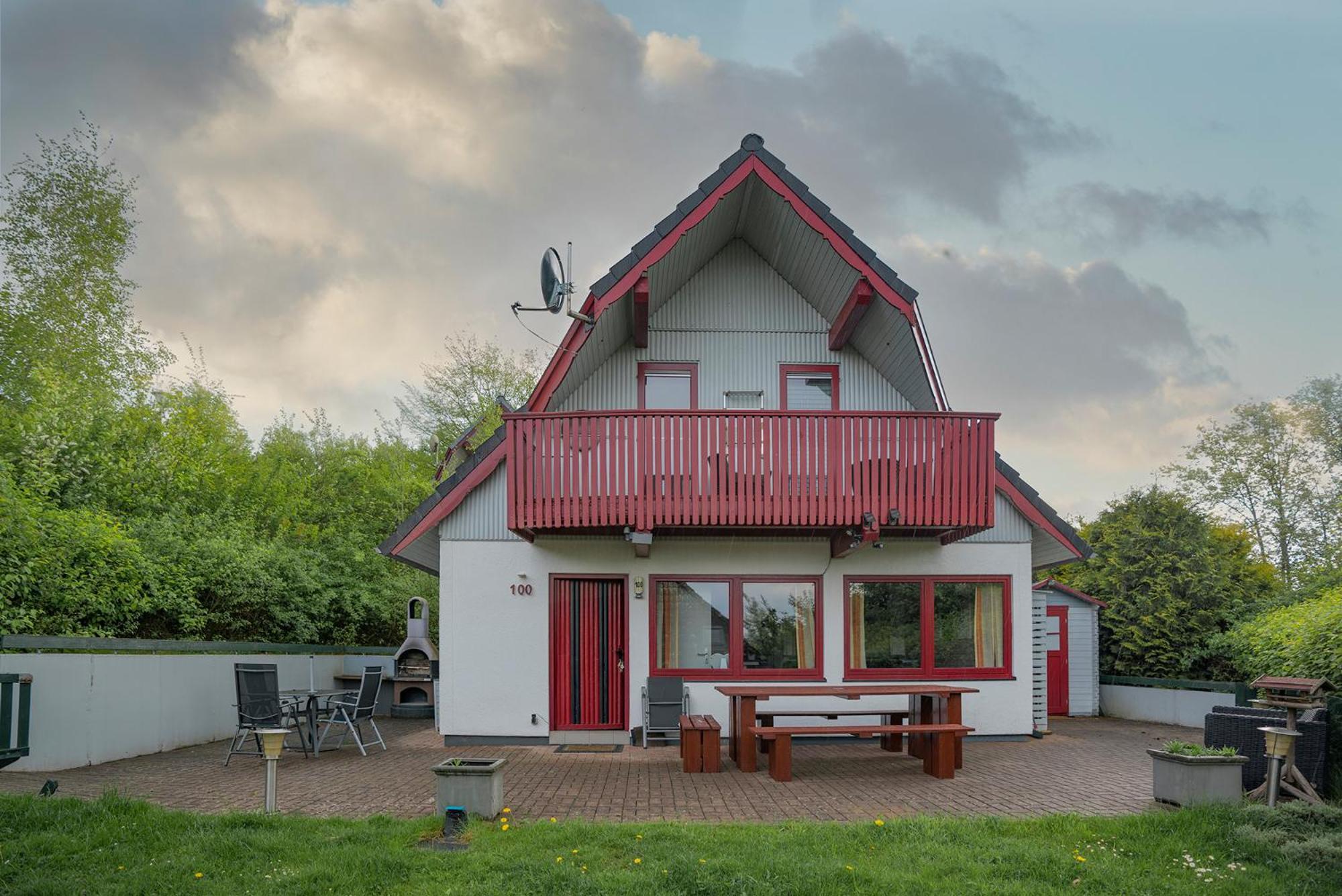 Fh "Baeren Ecke" Am See Im Hessischen Bergland Kirchheim  Exterior photo